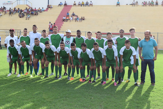 Vila arranca empate heróico, bate Feirense nos pênaltis e conquista o brumadense sub-20