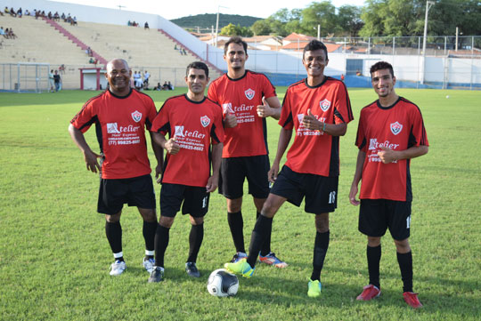 Esquenta a briga por uma vaga nas quartas de final do campeonato brumadense de futebol