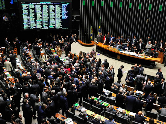 Câmara conclui votação da PEC 241 que limita gasto público