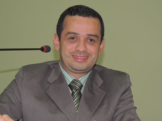 Servidores do legislativo brumadense parabenizam vereador Weliton Lopes pela aprovação na OAB